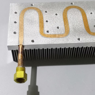 Heat Sink Elektronik Tabung Tembaga Enbeded IGBT Untuk Pendinginan Air
