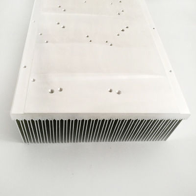 Semiconductor UPS Heat Sink Elektronik Anti Korosi Warna Silver