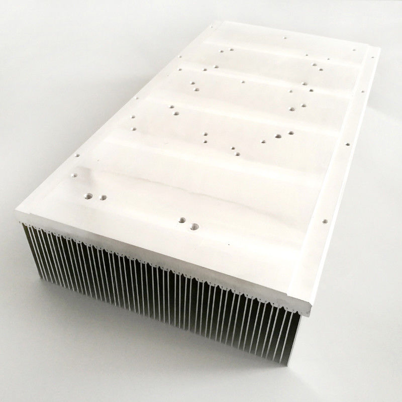 Semiconductor UPS Heat Sink Elektronik Anti Korosi Warna Silver